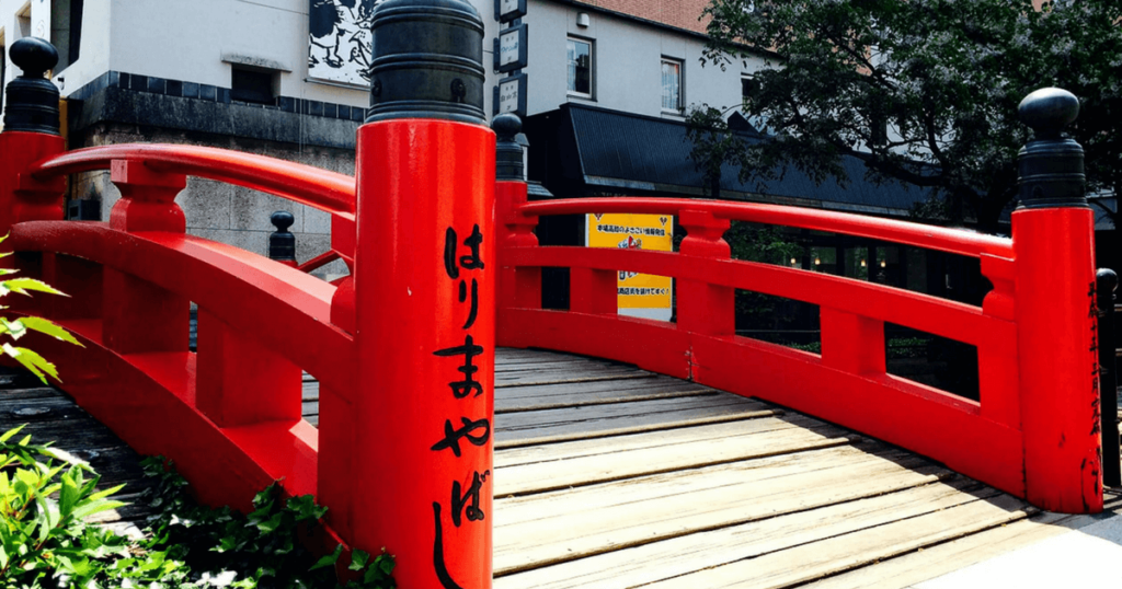 高知 おすすめ観光スポット 赤い欄干が美しいはりまや橋 Cool